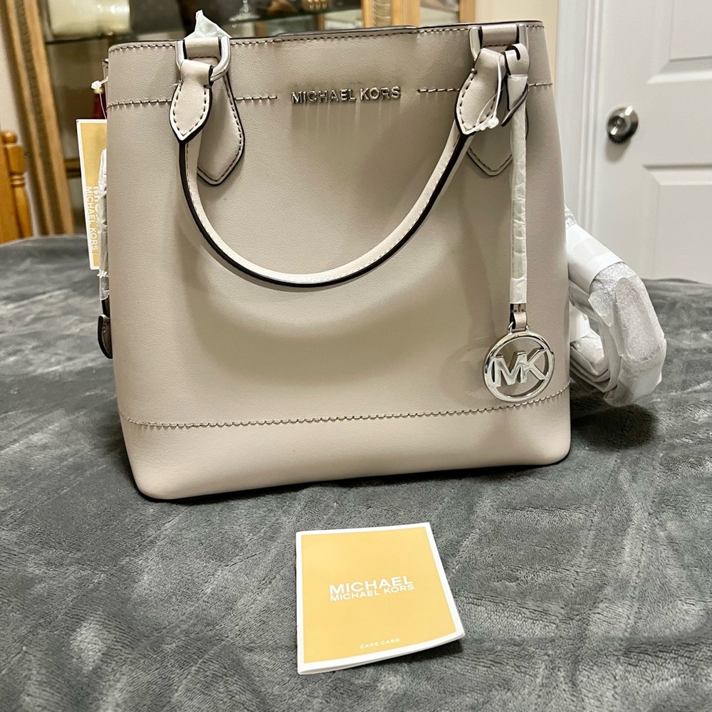 Michael Kors Eden crossbody bag